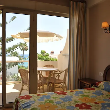 Montemayor Apartment *