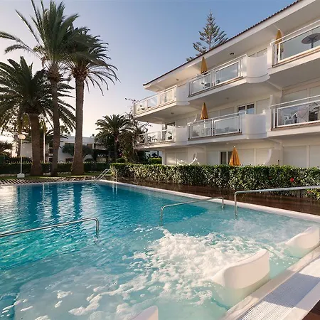 Apartment Montemayor *